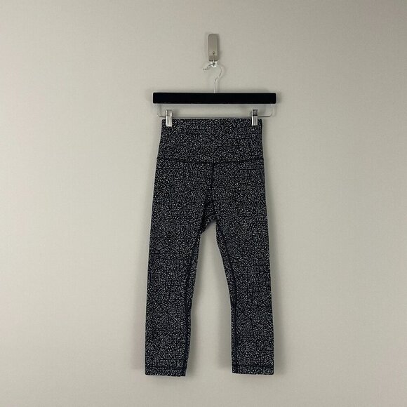 Lululemon Align Crop Leggings 21" Luminesce Splatter Ice Grey Black Size 4 - Picture 1 of 7